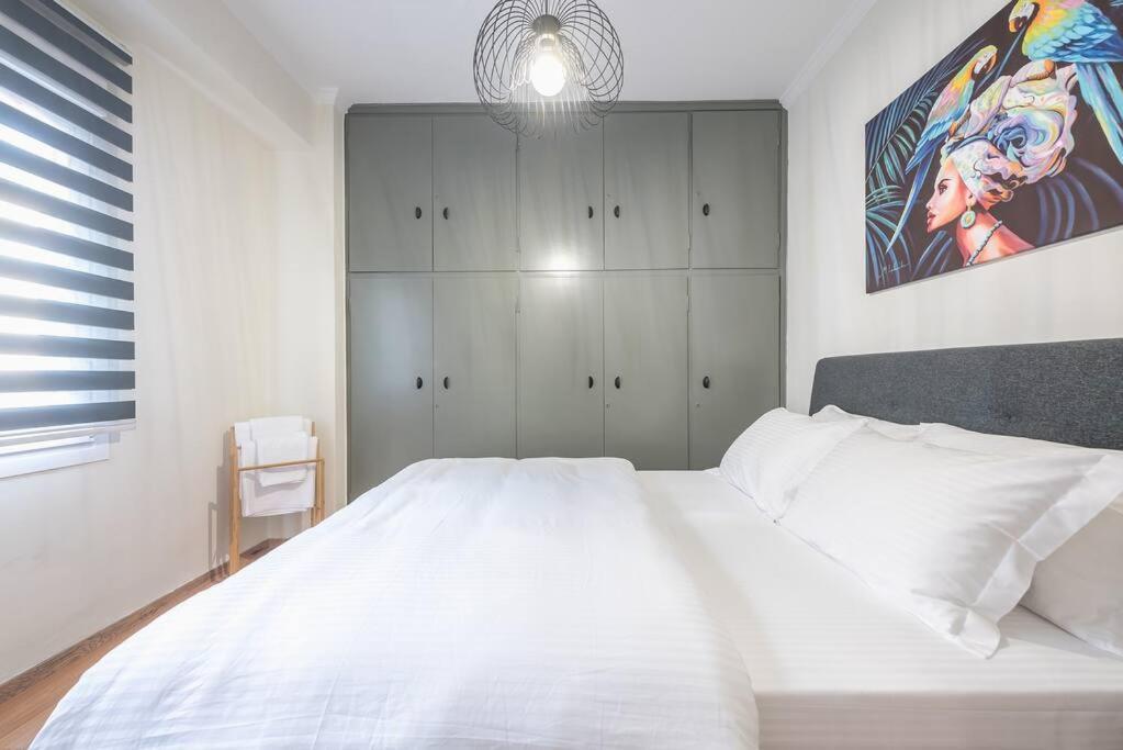 Athens Center Spacious Apartment Екстериор снимка